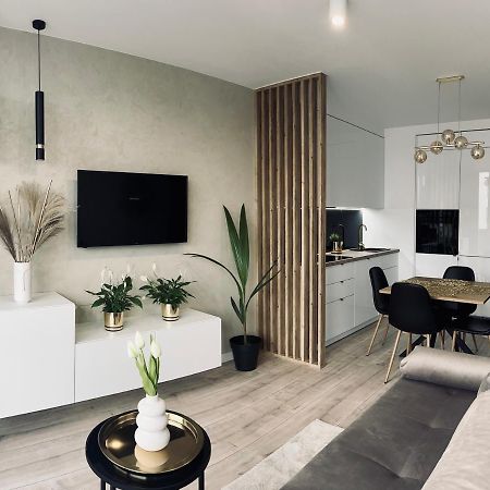 Nowoczesny Apartament Z Garazem Morelova Gdańsk Exterior foto